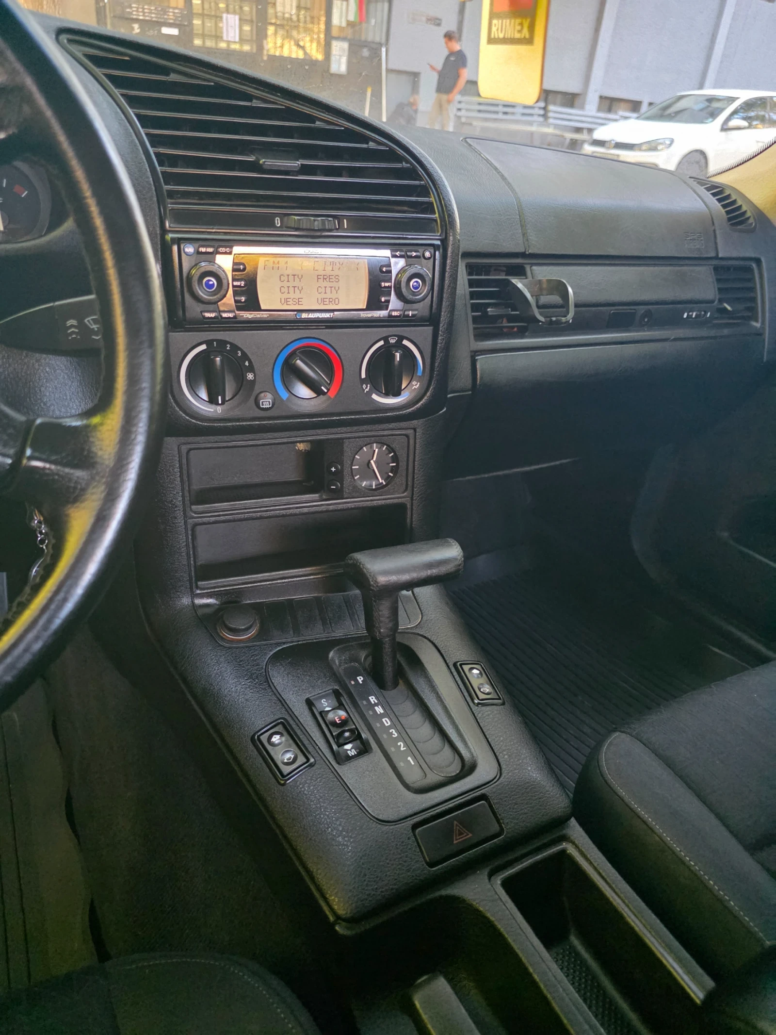 BMW 316, снимка 2 - Автомобили и джипове - 54708563