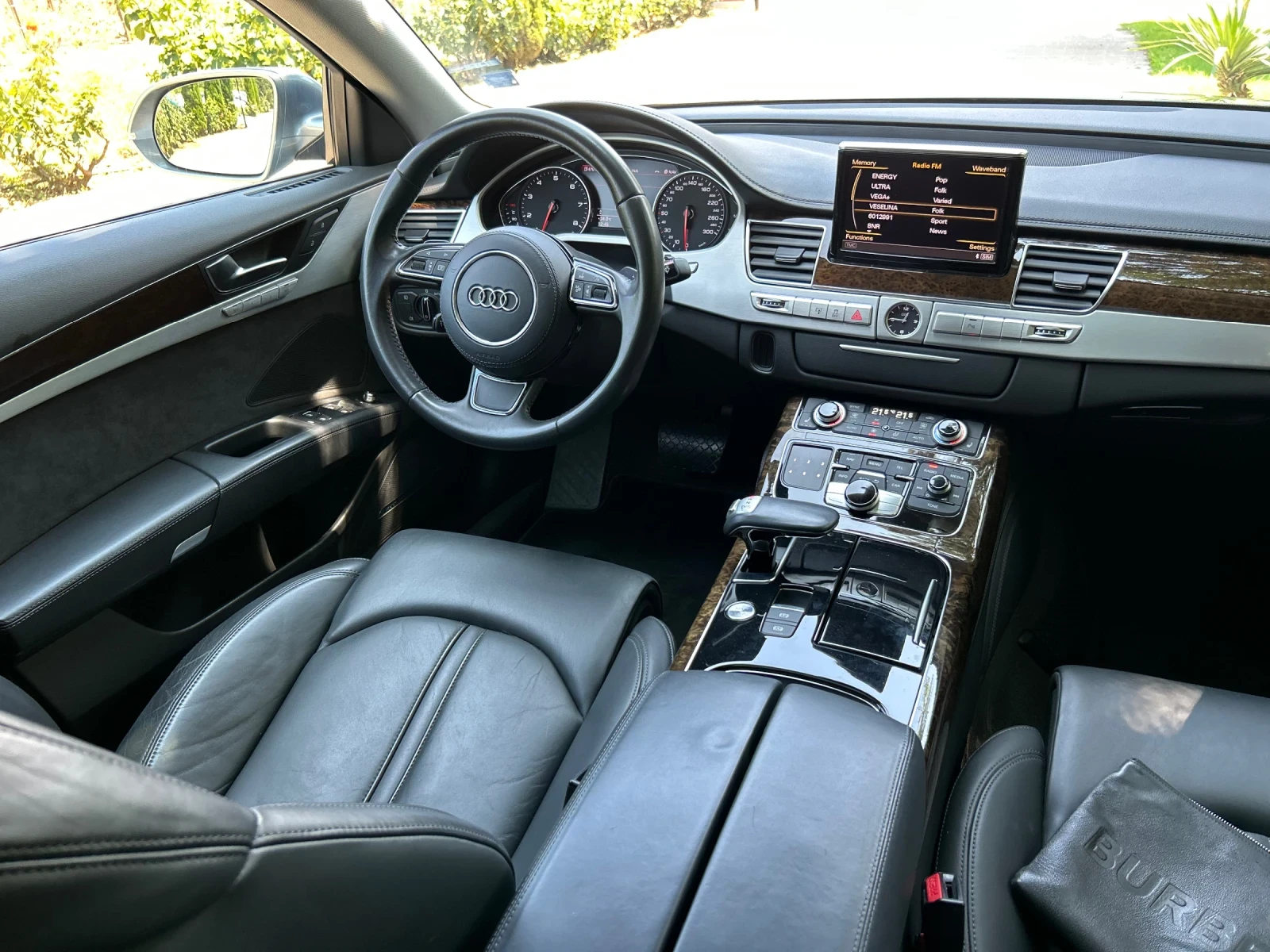 Audi A8 4.2 ТОП Реални километри, снимка 5 - Автомобили и джипове - 55145728
