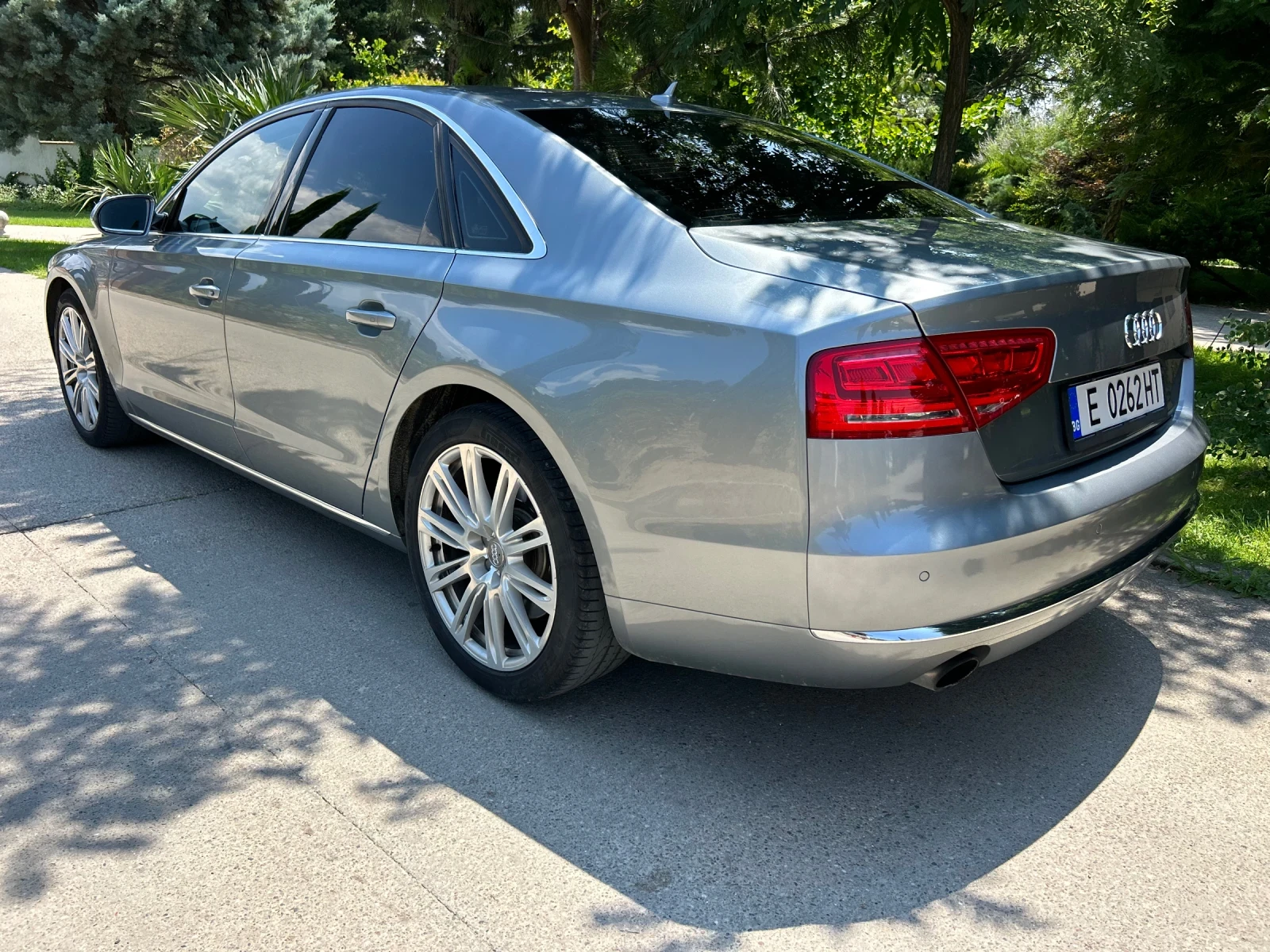 Audi A8 4.2 ТОП Реални километри, снимка 2 - Автомобили и джипове - 55145728