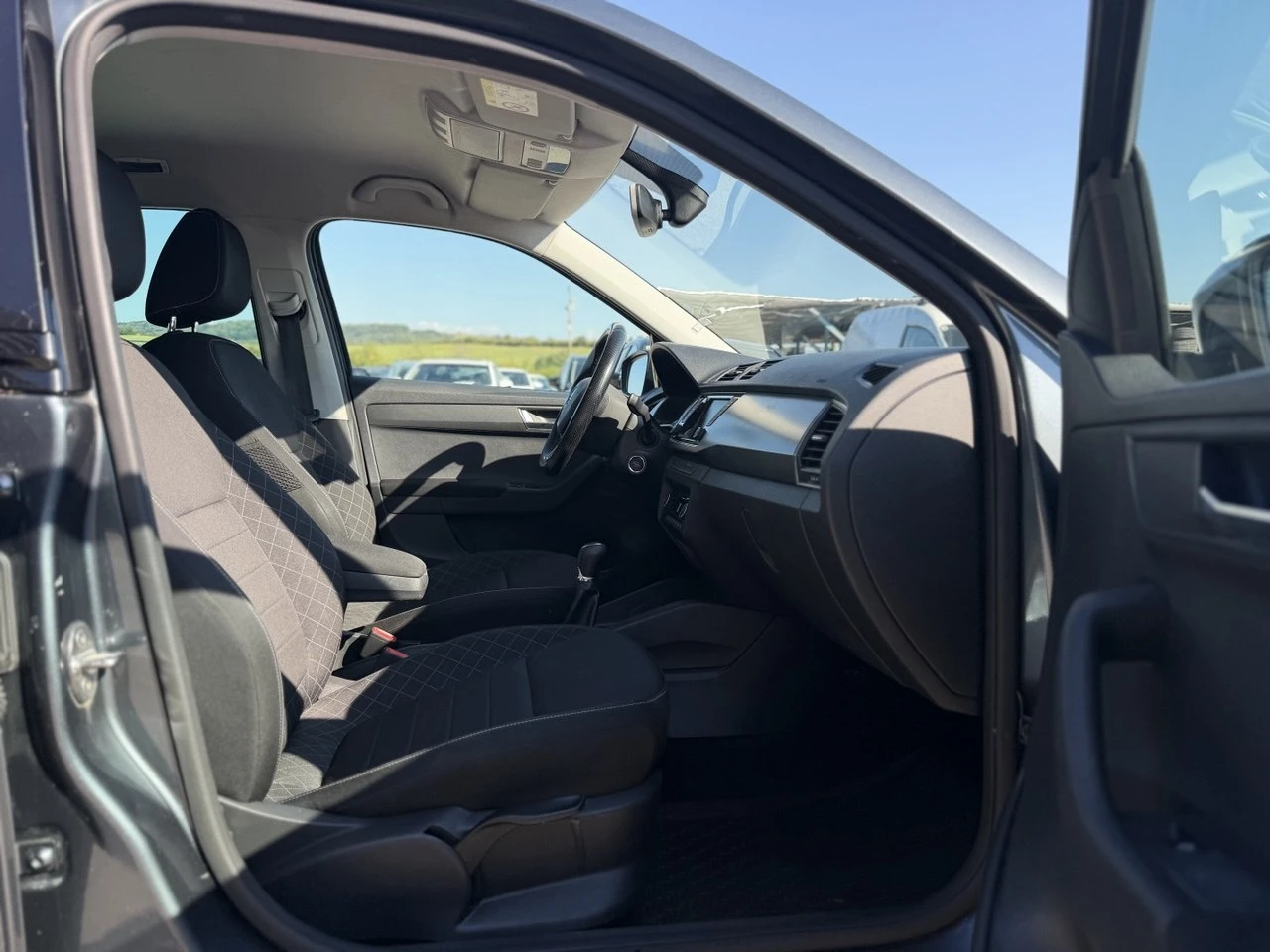 Skoda Fabia 1.2TSI NAVI, снимка 14 - Автомобили и джипове - 55533912