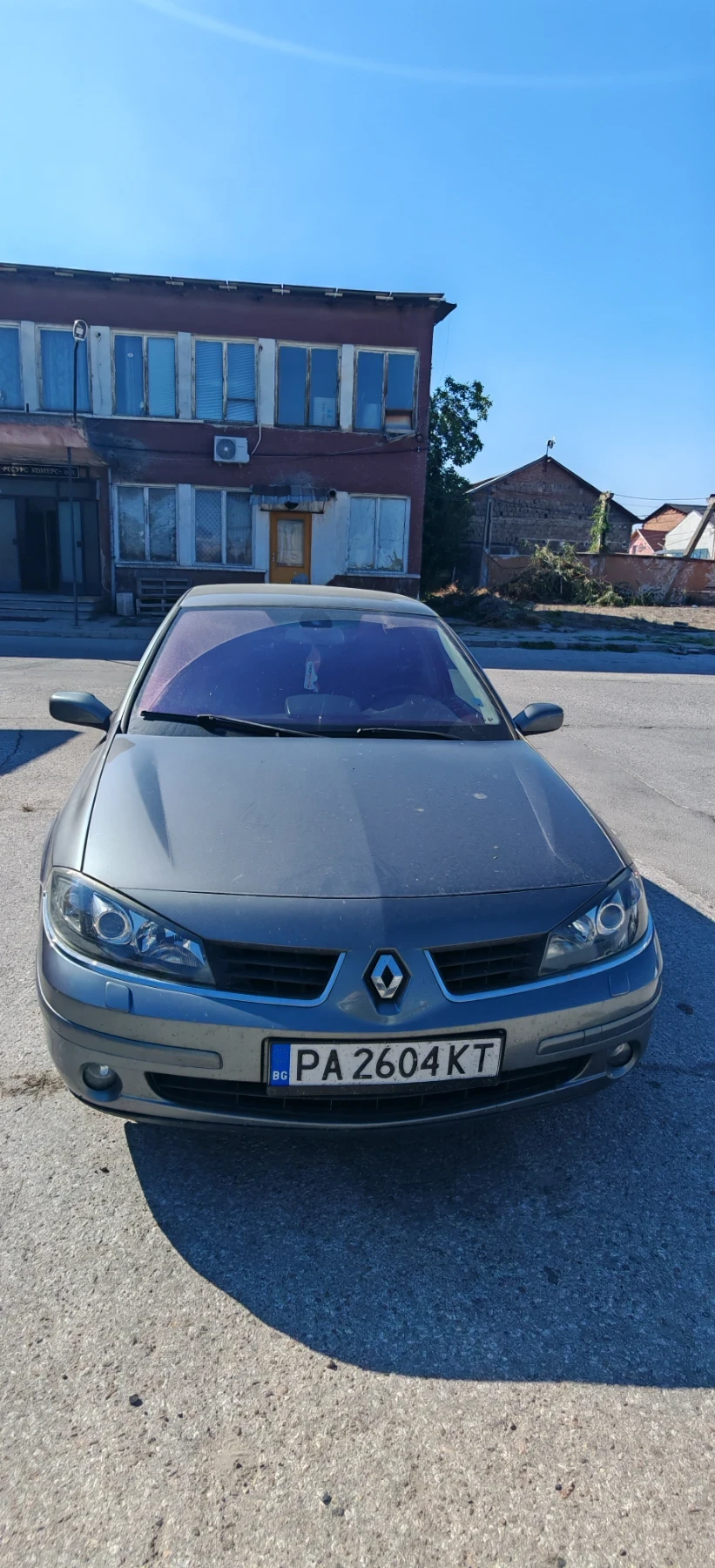 Renault Laguna  Initziale