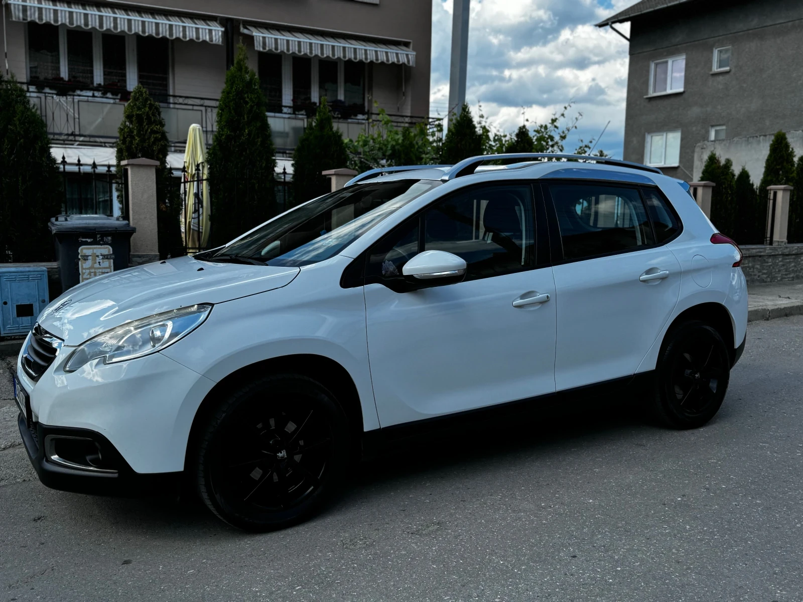 Peugeot 2008 1.6 HDI, снимка 3 - Автомобили и джипове - 55947055