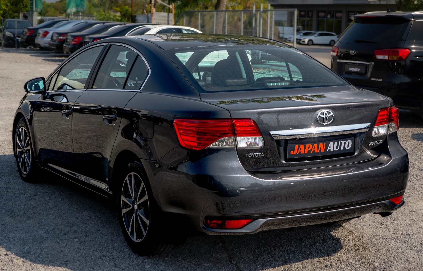 Toyota Avensis 2.0 D-4D AL KANTARA | С ГАРАНЦИЯ!, снимка 5 - Автомобили и джипове - 56021043