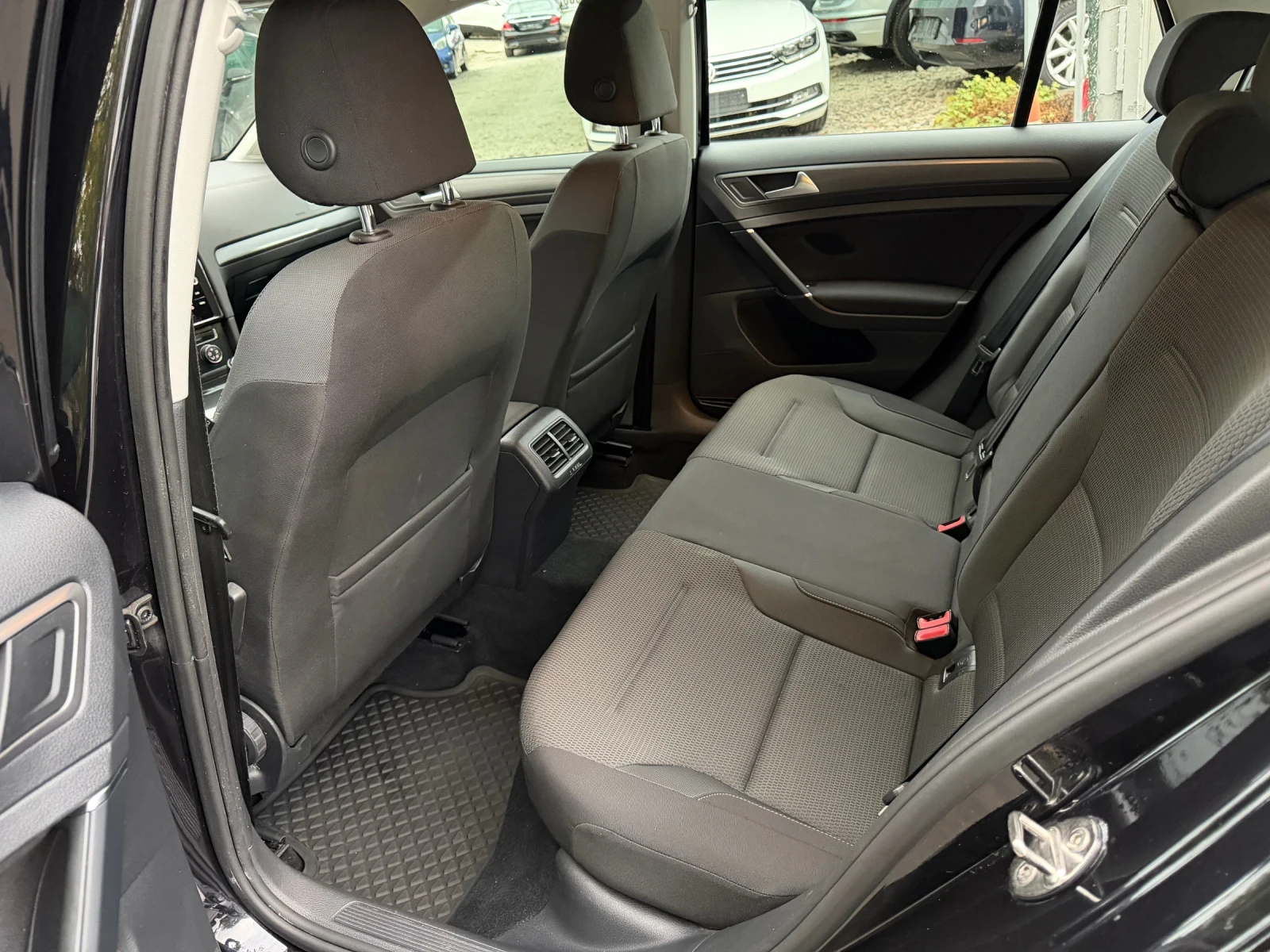 VW Golf 1.6TDI* Facelift* Kato Nova | Mobile.bg � ����������� 11