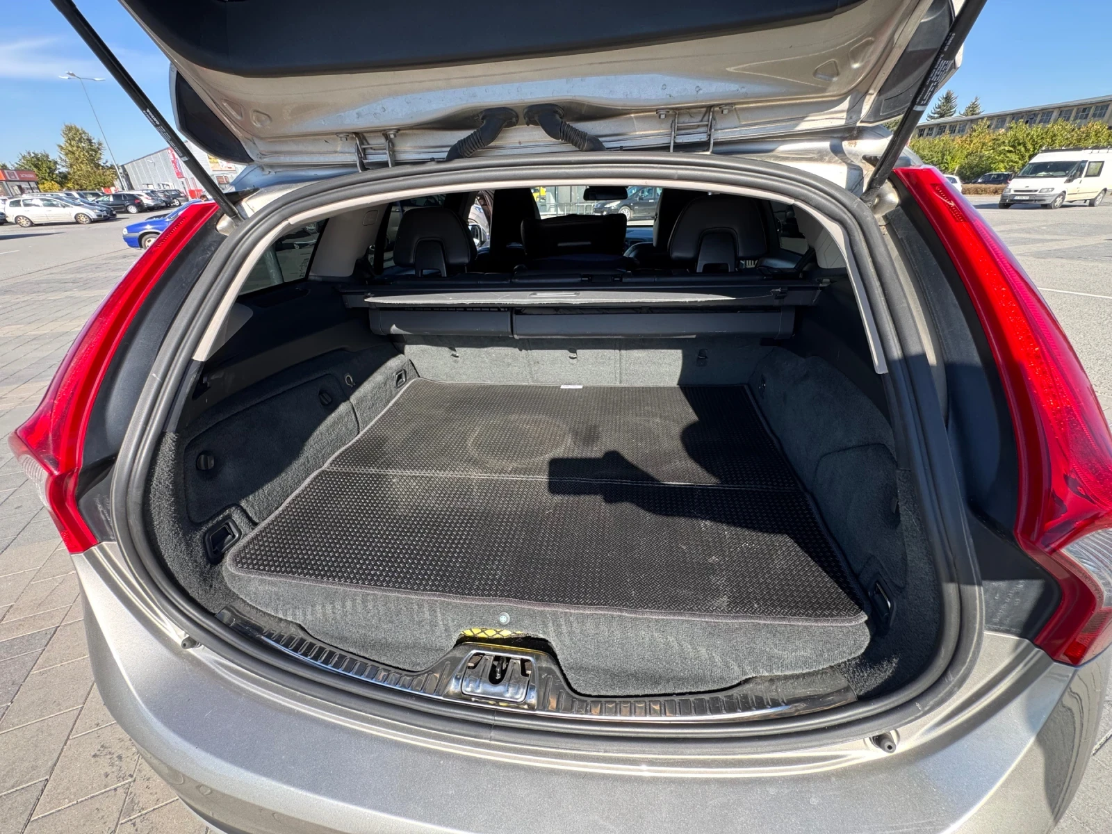 Volvo V60 D6 | Mobile.bg � ����������� 15