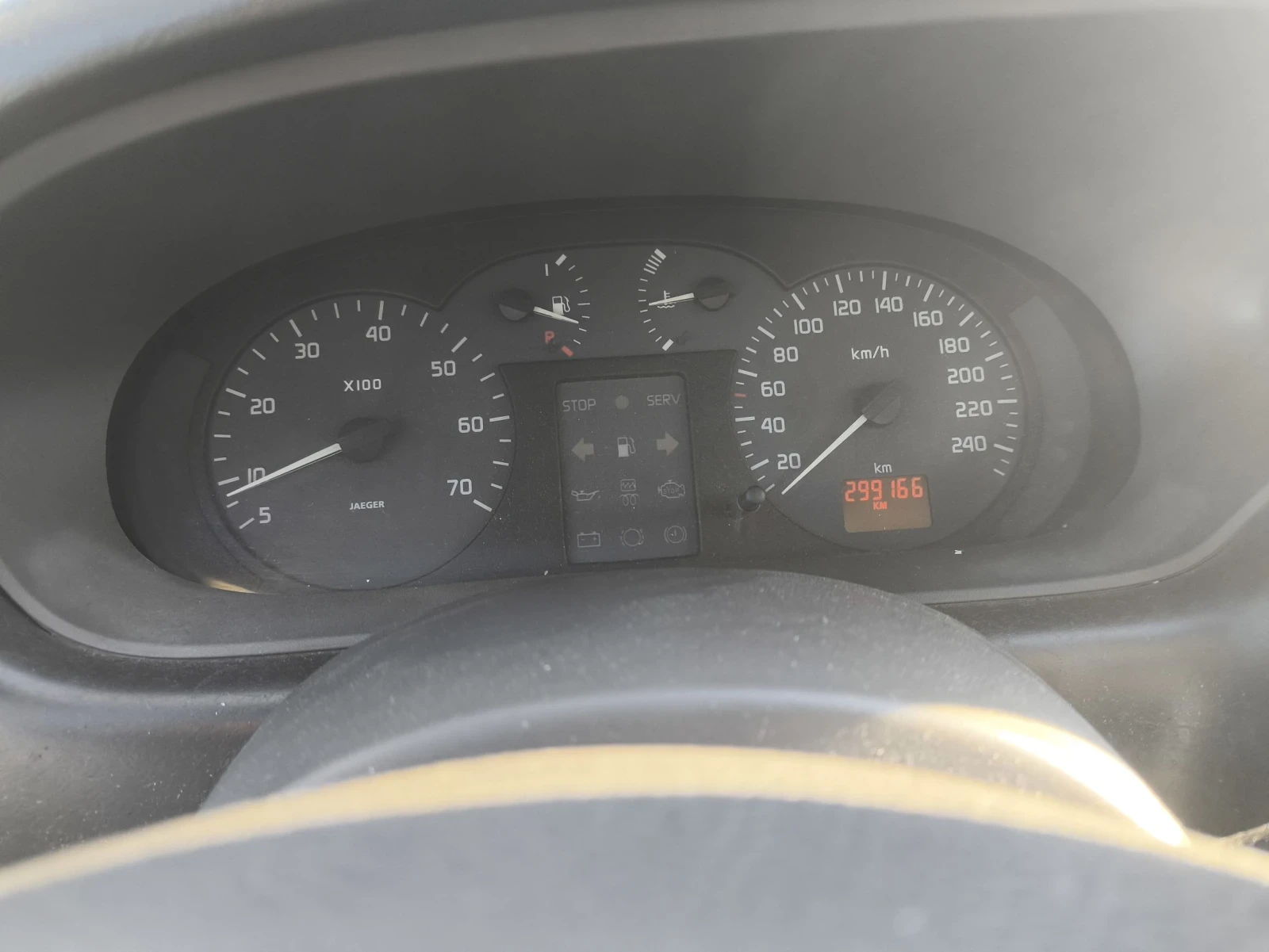 Renault Scenic, снимка 10 - Автомобили и джипове - 56517372
