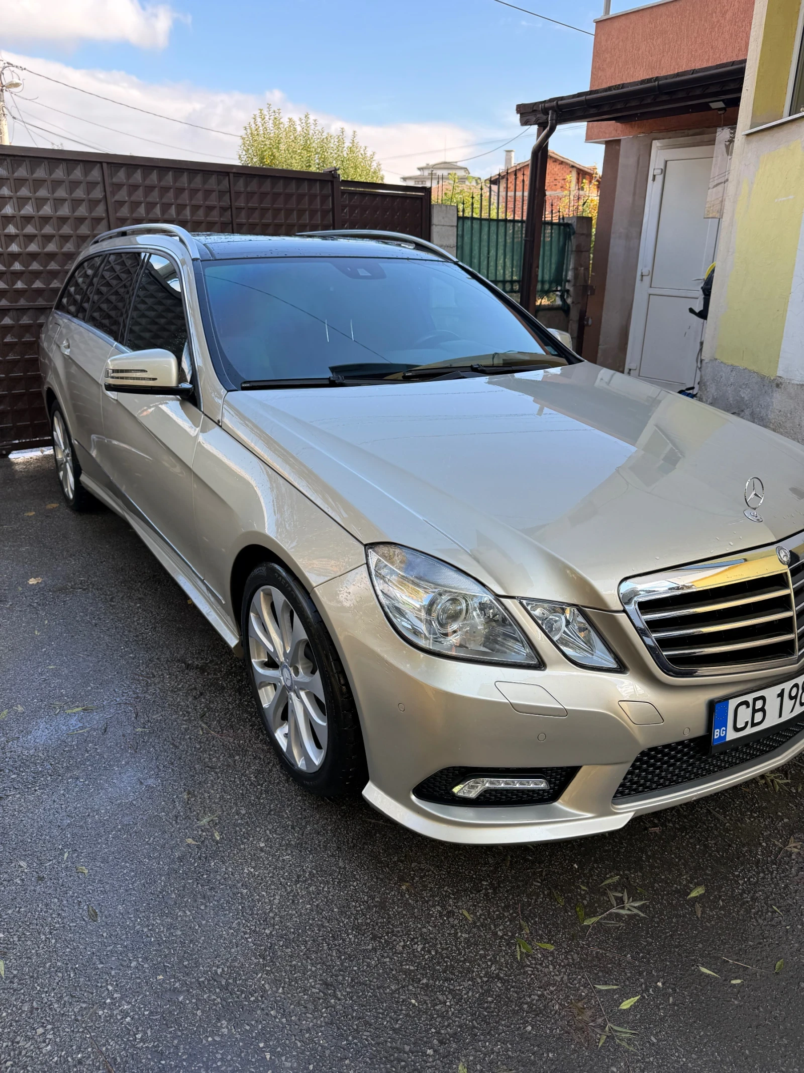 Mercedes-Benz E 350, снимка 3 - Автомобили и джипове - 56543116