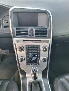 Volvo XC60 2.4 D5, снимка 13