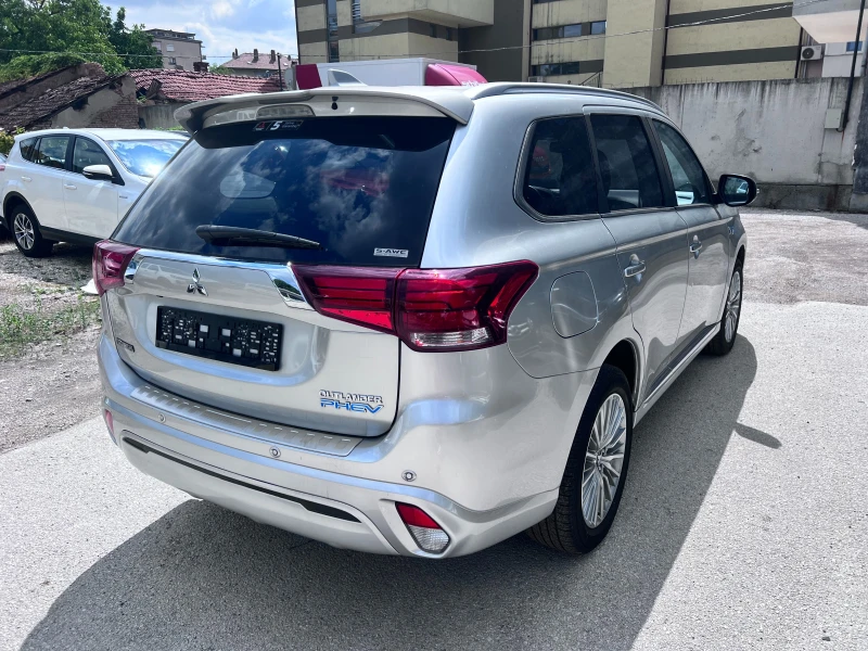 Mitsubishi Outlander 2.4PHEV, ШВЕЙЦАРИЯ, снимка 3 - Автомобили и джипове - 43329288