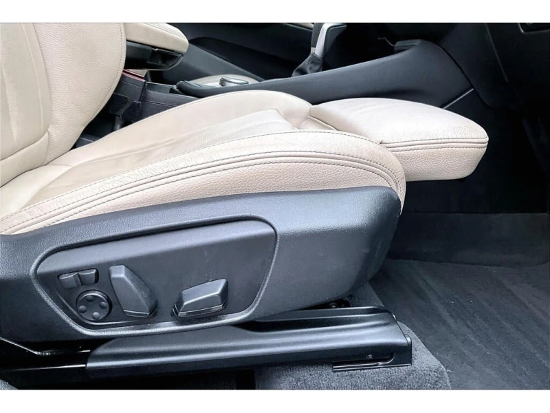 BMW X1 * 28i | Prem Enhanced | Heated Leather | Panoroof , снимка 17 - Автомобили и джипове - 52819342