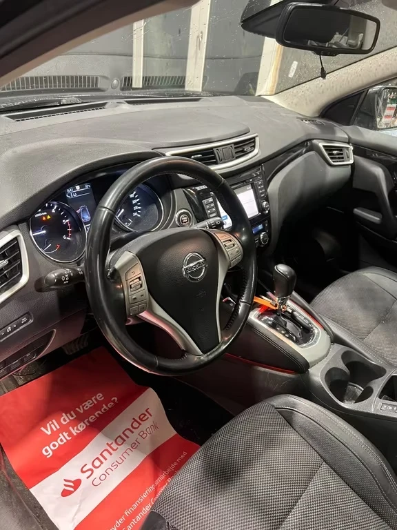 Nissan Qashqai 1.6d Aut.131ps Tekna DK, снимка 6 - Автомобили и джипове - 53137867
