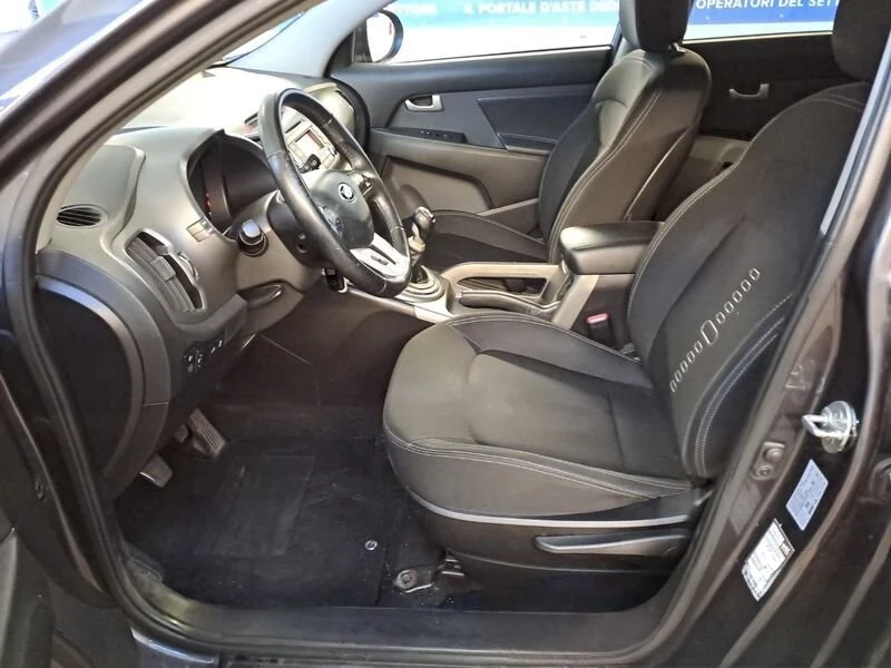 Kia Sportage * Facelift* 120000км.* 1.7CRDI* , снимка 5 - Автомобили и джипове - 54605797
