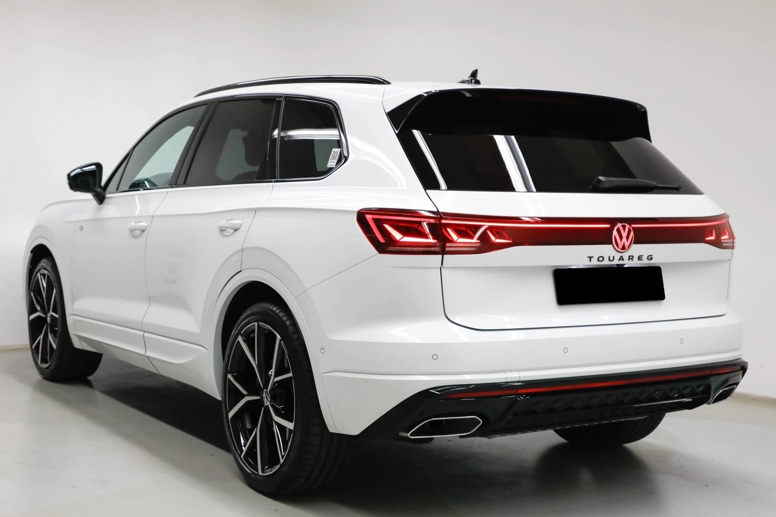 VW Touareg 3.0 TSI V6 4Motion = R-Line= Гаранция - изображение 2