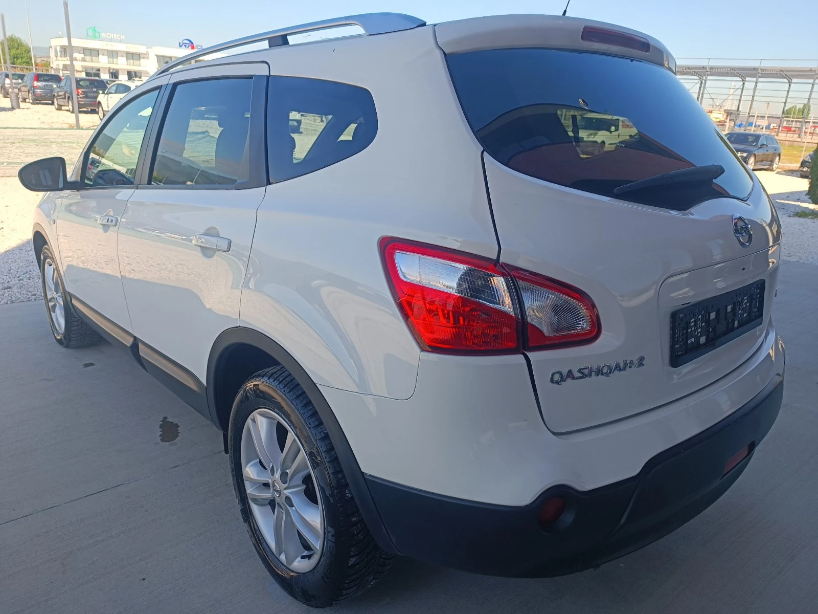 Nissan Qashqai 2.0 DCi - изображение 5