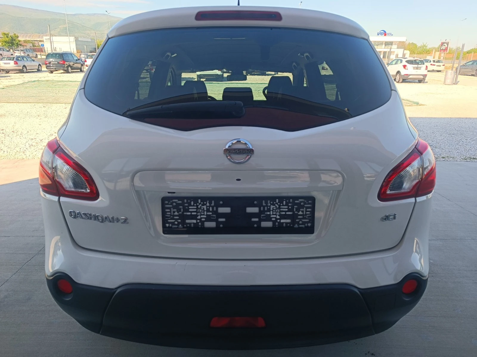 Nissan Qashqai 2.0 DCi - изображение 6