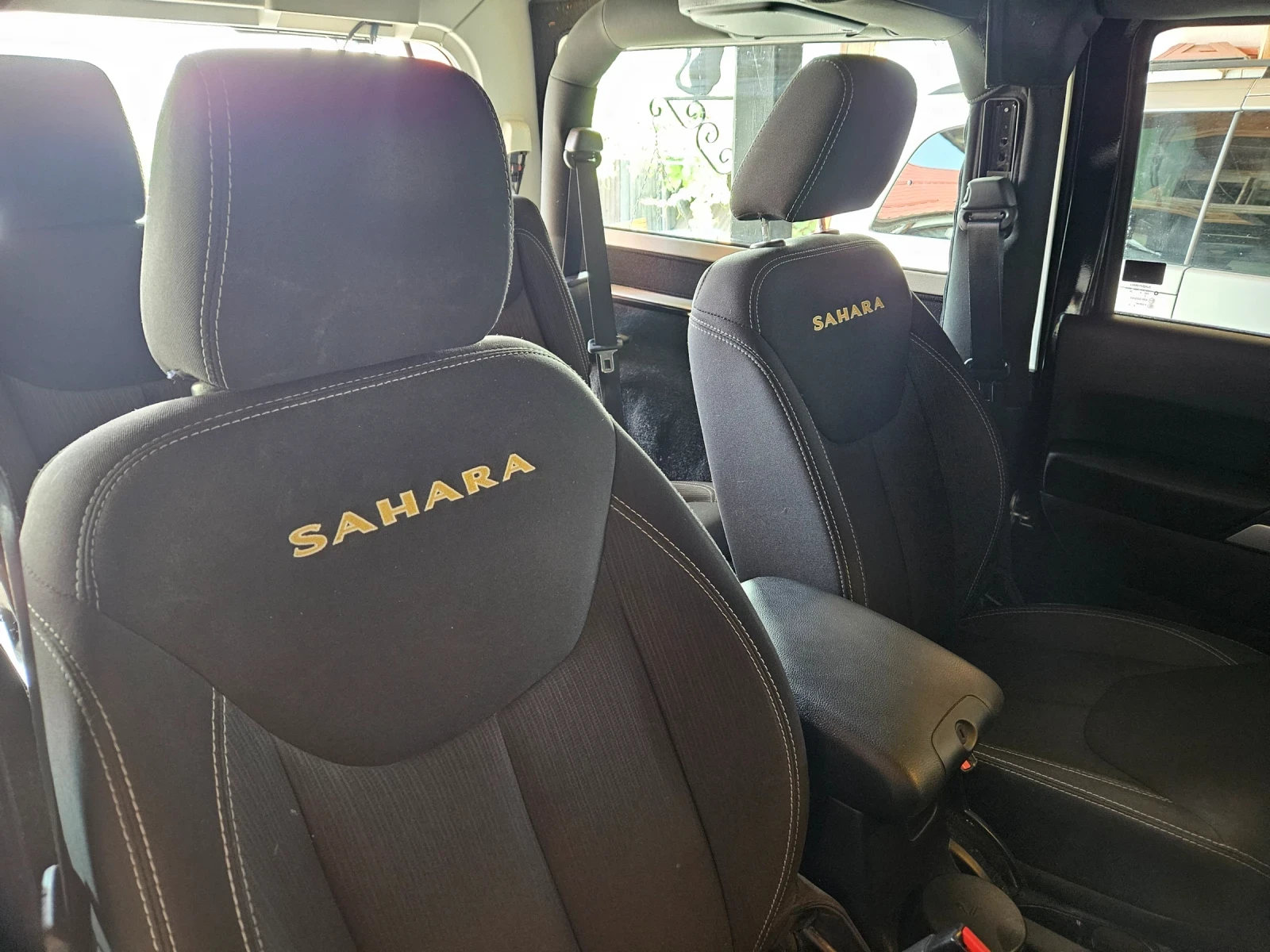 Jeep Wrangler Sahara - изображение 8
