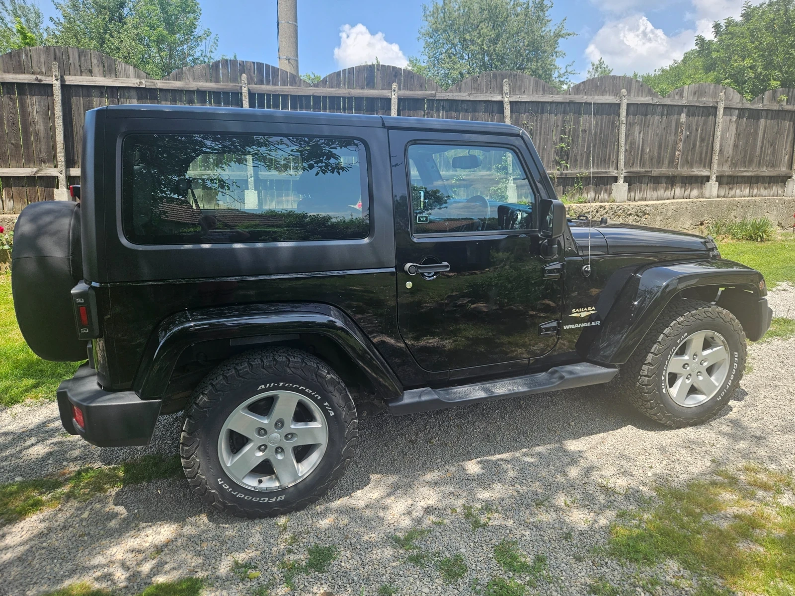 Jeep Wrangler Sahara - изображение 4