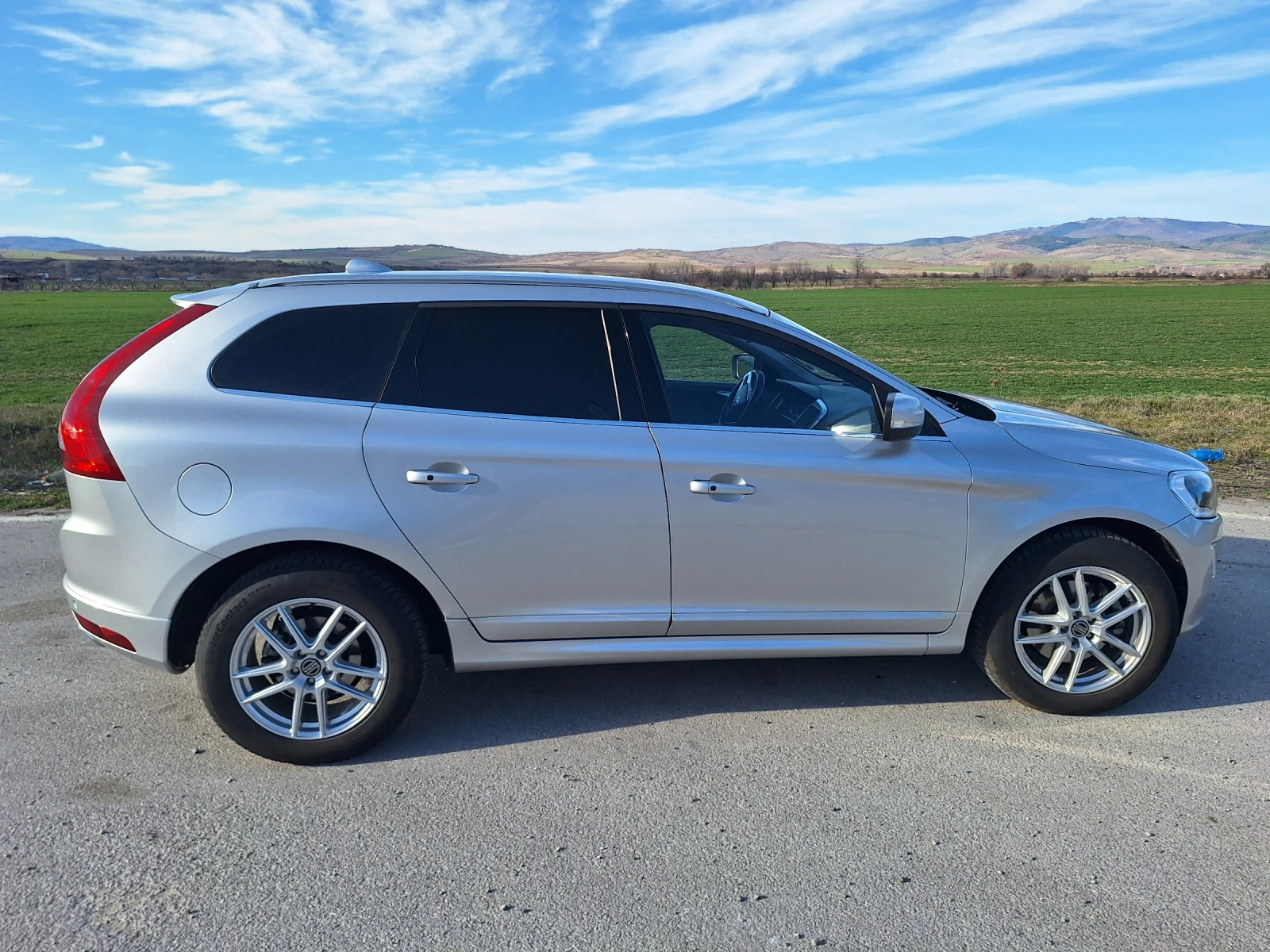 Volvo XC60 2.4 D5, снимка 6 - Автомобили и джипове - 53786700