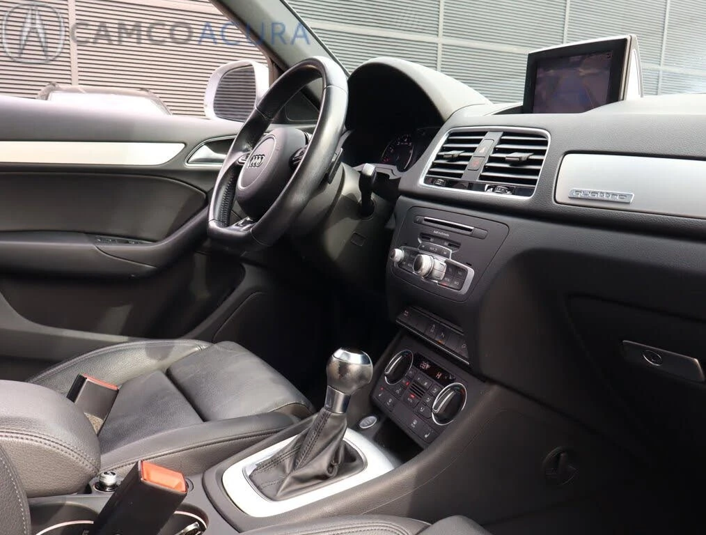 Audi Q3 2.0T quattro Progressiv* АвтоКредит* (Цена до БГ) , снимка 17 - Автомобили и джипове - 53976613