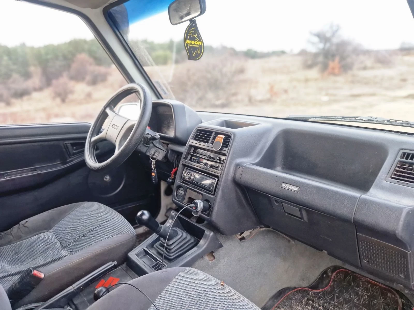 Suzuki Vitara 1.6 8V, снимка 3 - Автомобили и джипове - 54002017