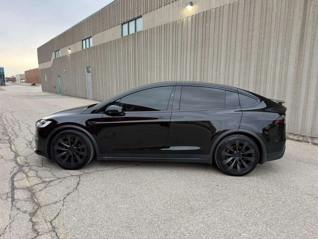 Tesla Model X * Plaid * CARFAX * 1 СОБСТВЕНИК * , снимка 2 - Автомобили и джипове - 54037061