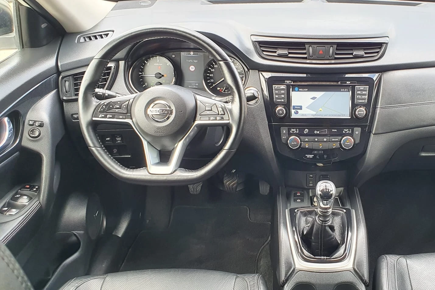 Nissan X-trail 1, 6 DCI130 4WD TEKNA, снимка 8 - Автомобили и джипове - 54238703