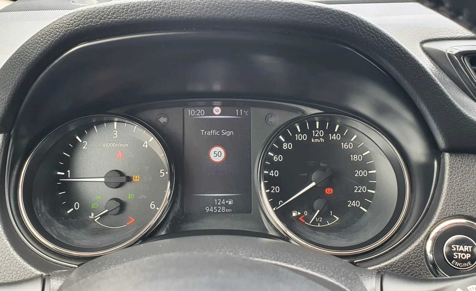 Nissan X-trail 1, 6 DCI130 4WD TEKNA, снимка 15 - Автомобили и джипове - 54238703