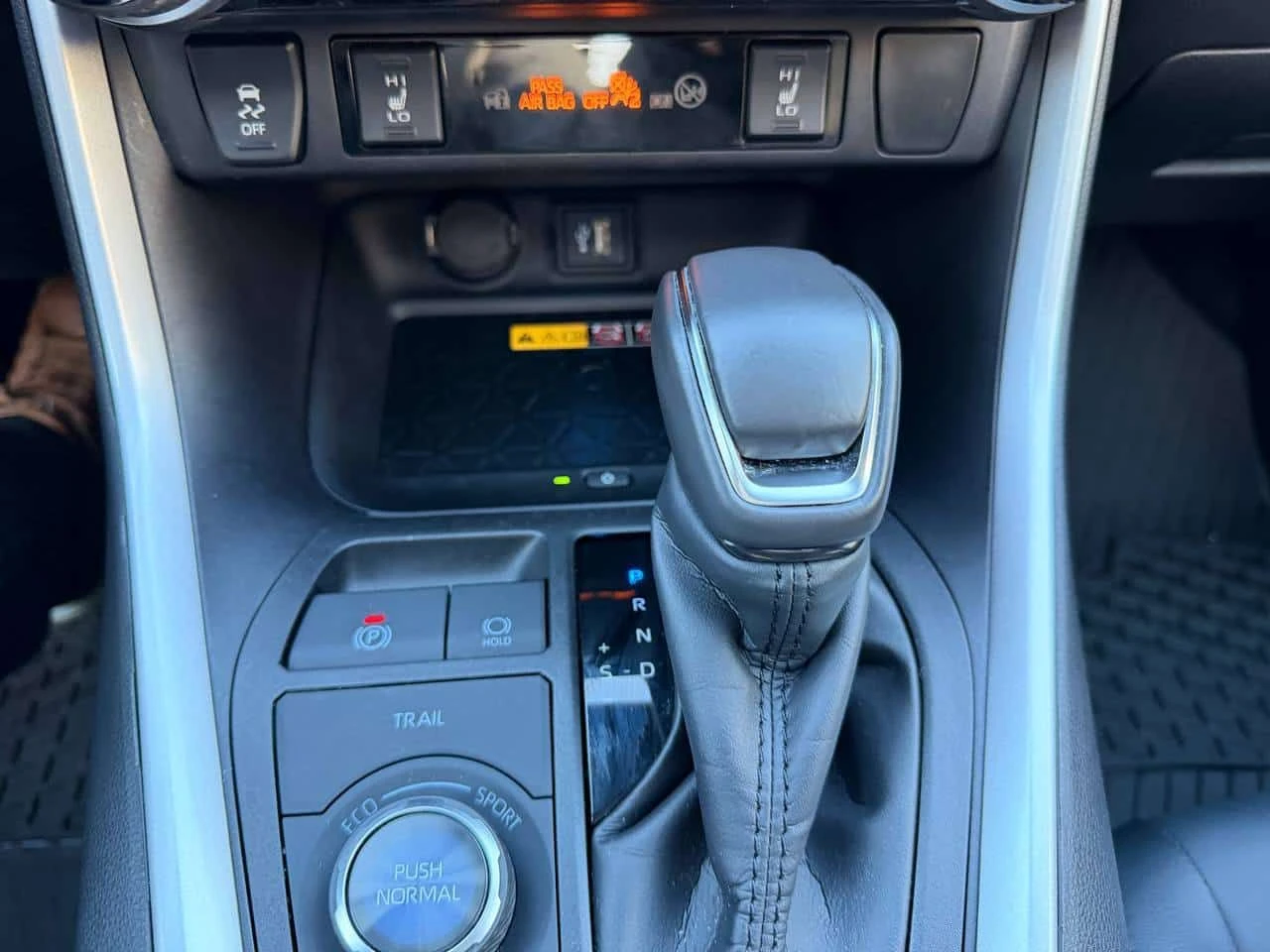 Toyota Rav4 Hybrid XSE  CARFAX | Mobile.bg � ����������� 11