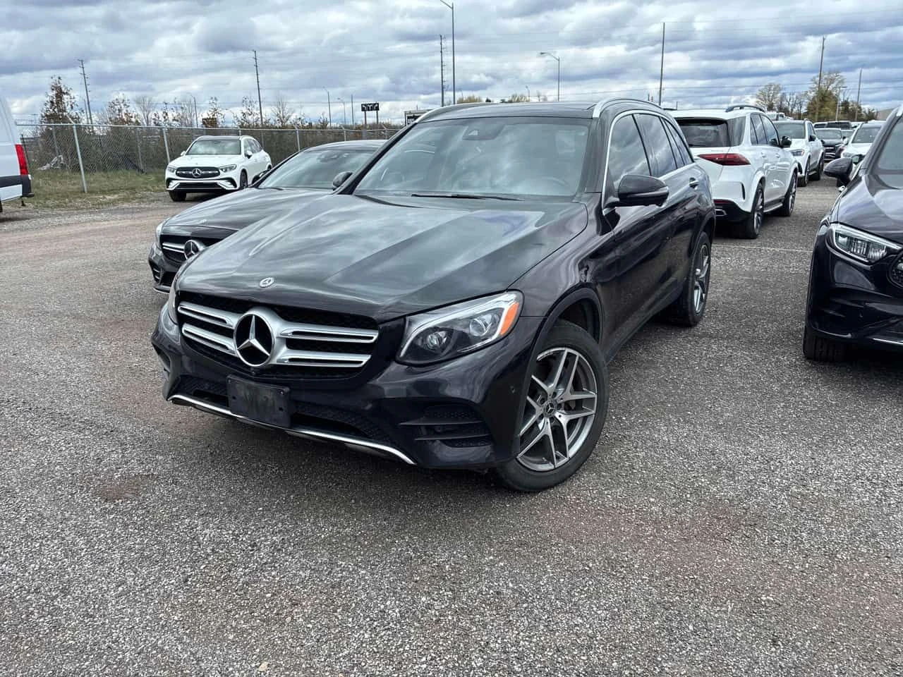 Mercedes-Benz GLC 300 4MATIC * ГЛАВНО ПРЕДСТАВИТЕЛСТВО НА MERCEDES* 