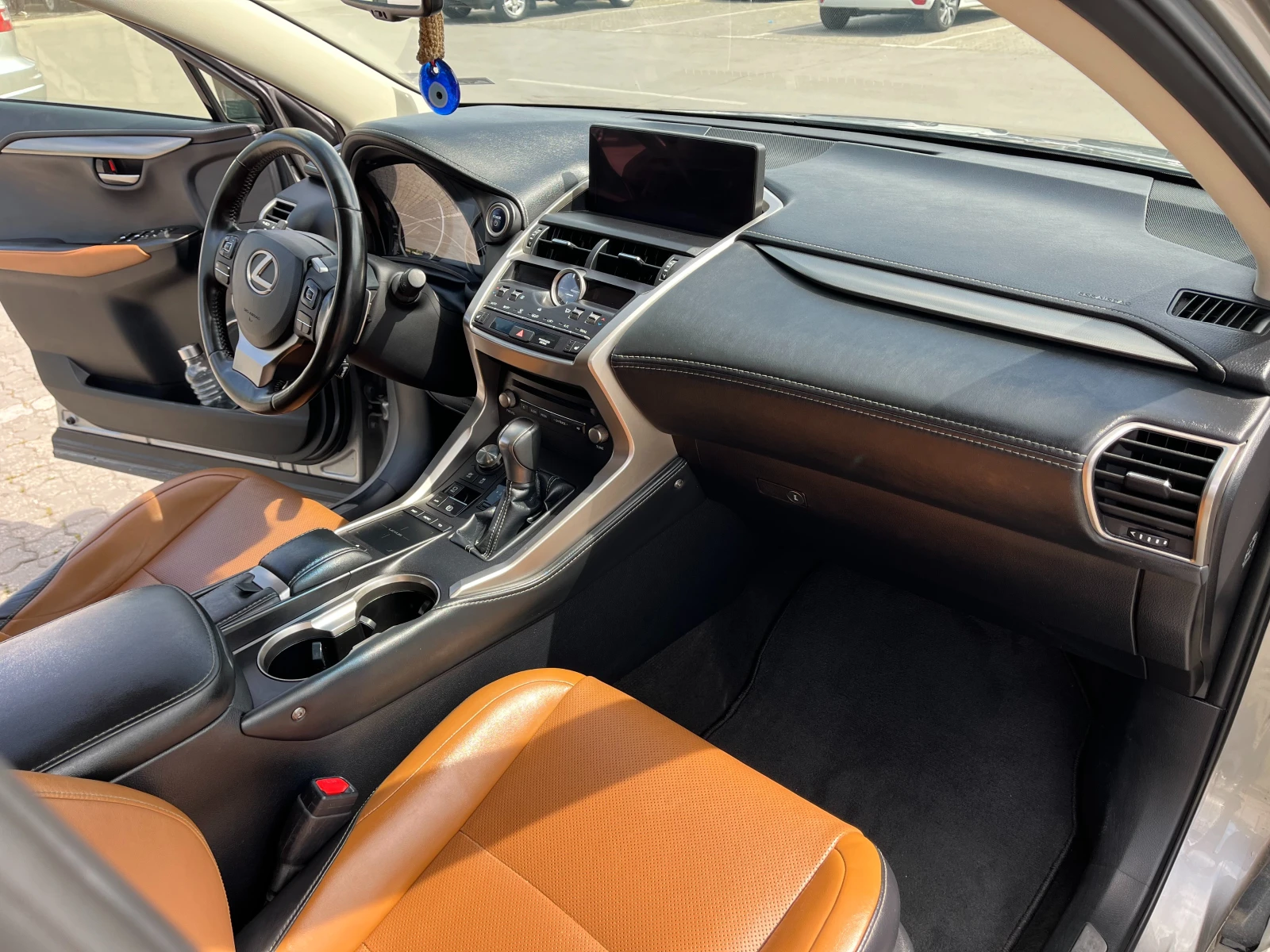 Lexus NX 300h Фейслифт HYBRID, снимка 11 - Автомобили и джипове - 54494021