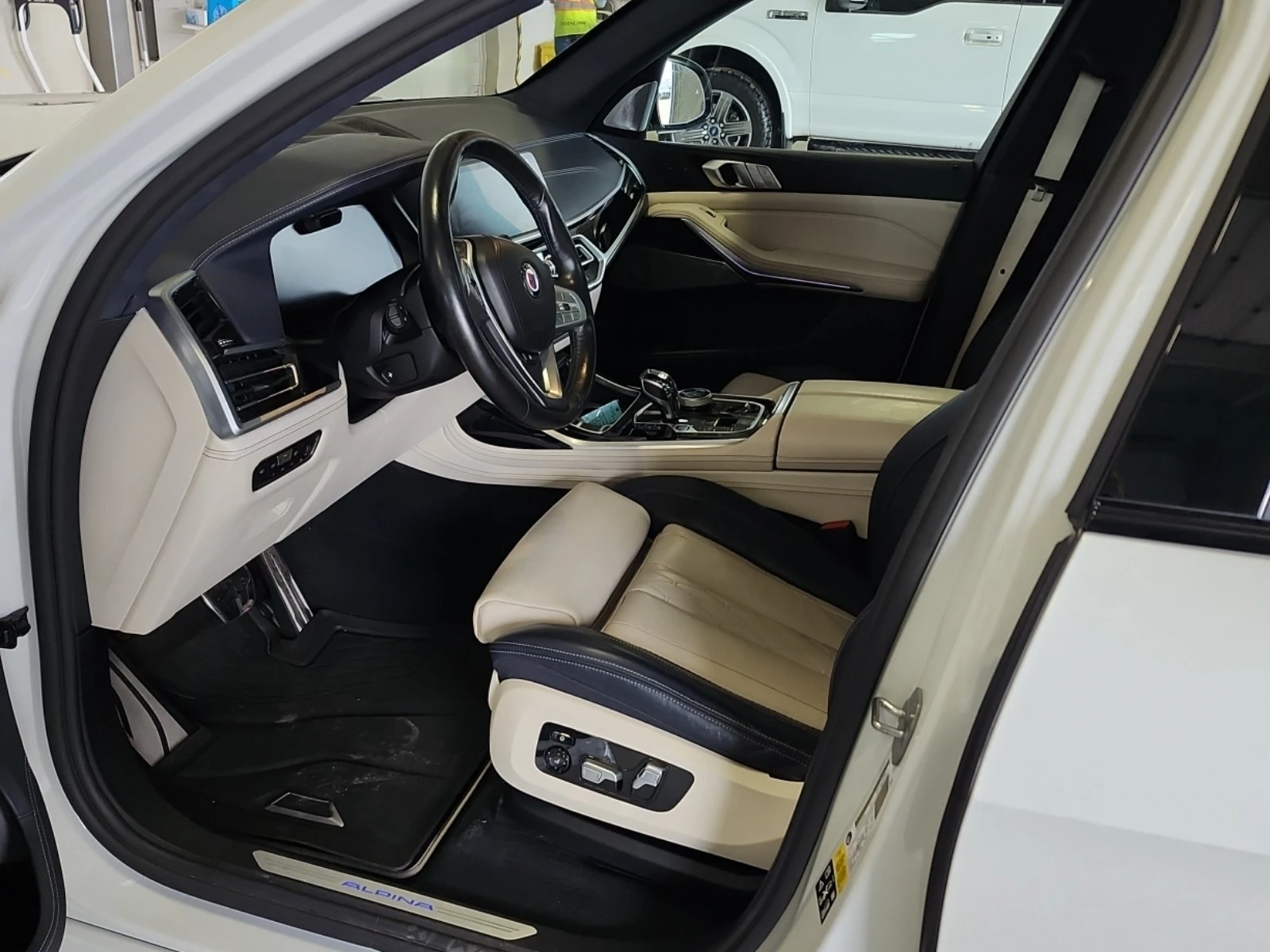 BMW X7 4.4L 8cyl AWD | Mobile.bg � ����������� 5