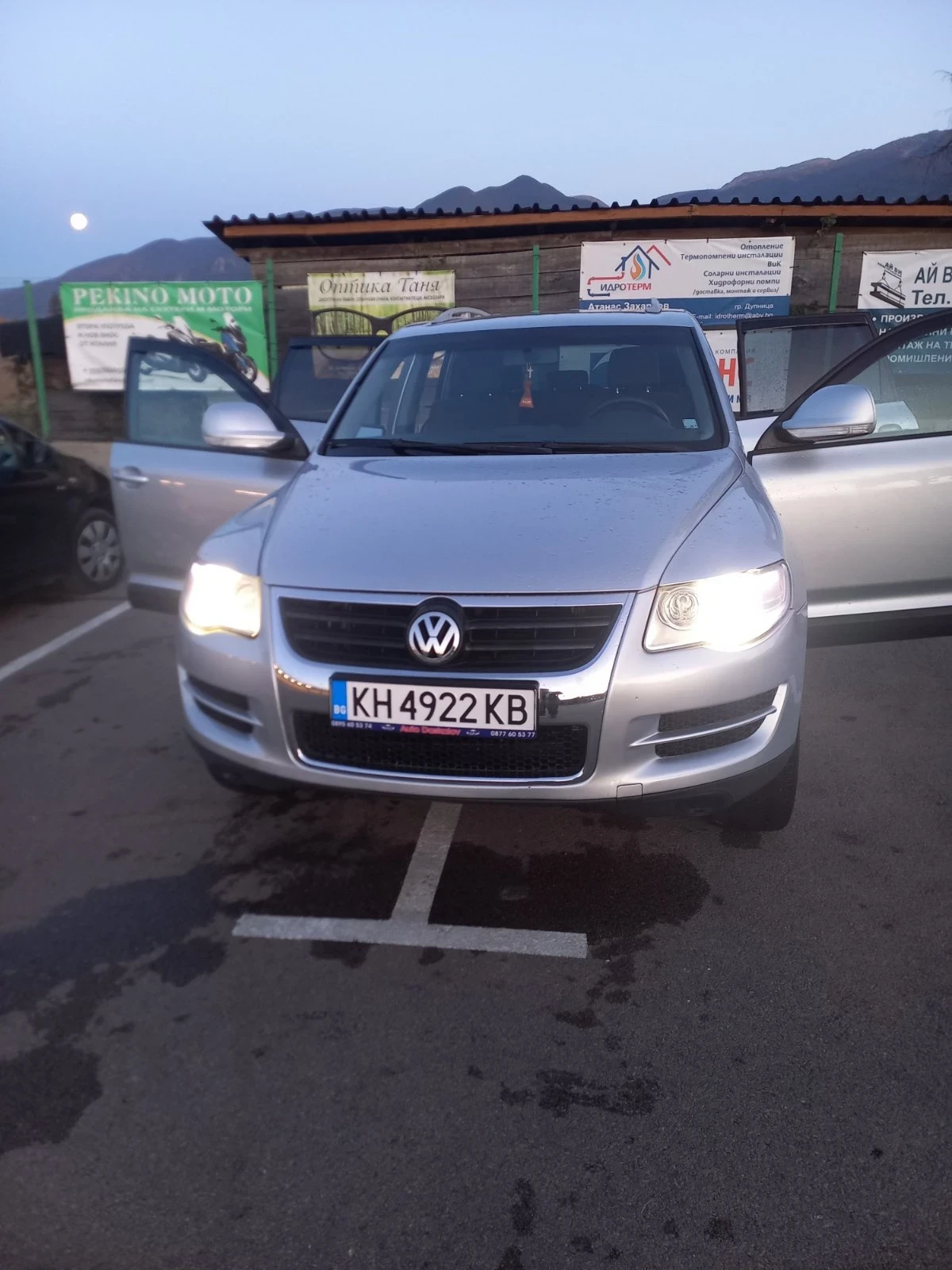 VW Touareg 2.5, снимка 12 - Автомобили и джипове - 55618502