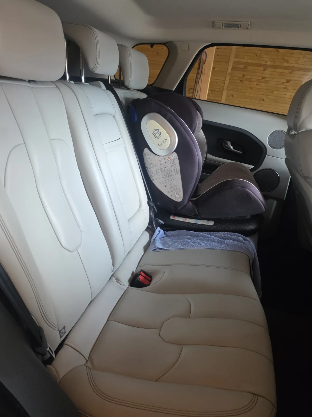 Land Rover Range Rover Evoque 2.0 SI4, снимка 9 - Автомобили и джипове - 56040895