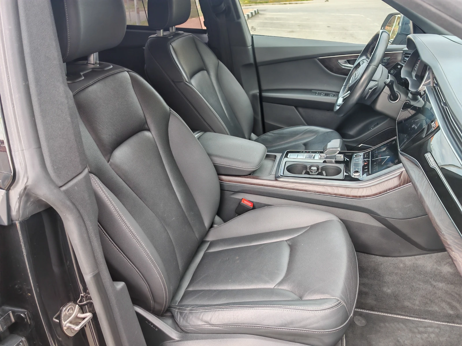 Audi Q8 TECHNIK | S LINE | BLACK OPTIC, снимка 10 - Автомобили и джипове - 56311856