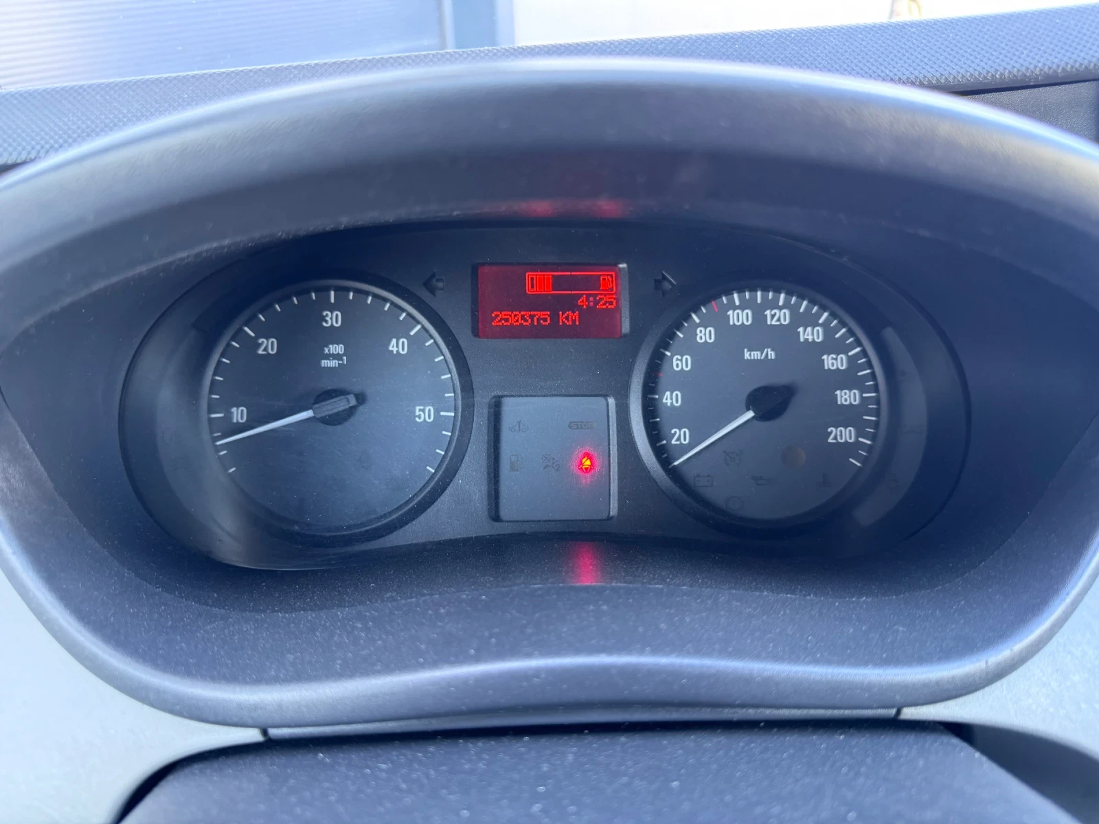 Opel Vivaro EVRO 5 B, снимка 9 - Бусове и автобуси - 53825967