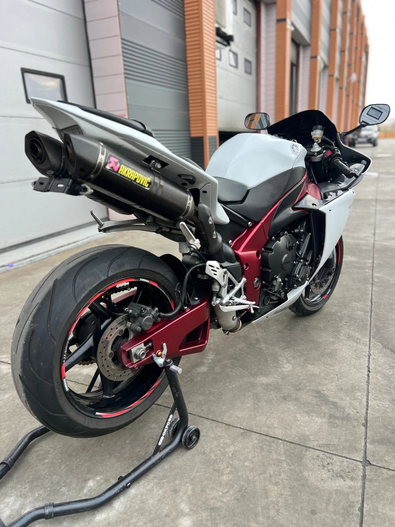 Yamaha YZF-R1 R1 BIG BANG Akrapovic, снимка 15 - Мотоциклети и мототехника - 53999769