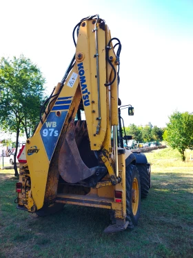 Багер Komatsu WB97S, снимка 3