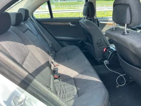 Mercedes-Benz C 320, снимка 8