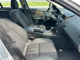 Mercedes-Benz C 320, снимка 11