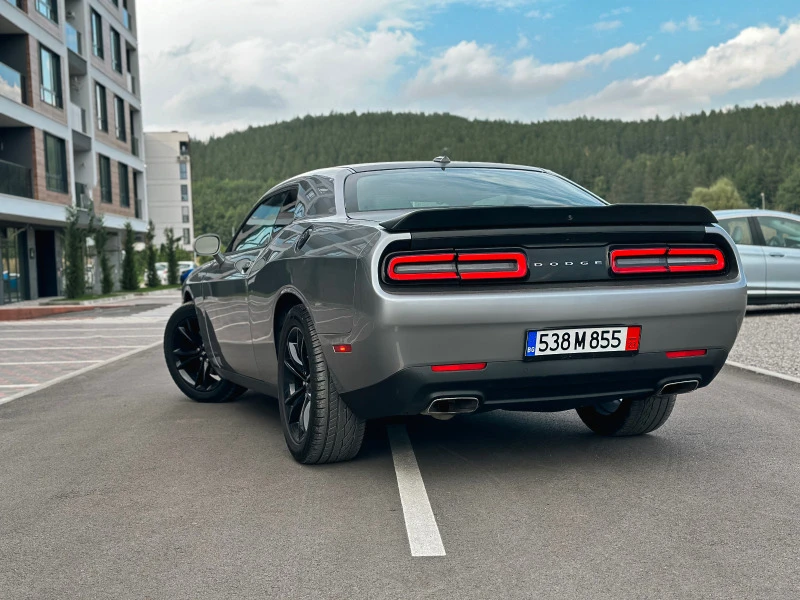 Dodge Challenger Sxt Plus, снимка 4 - Автомобили и джипове - 45900578