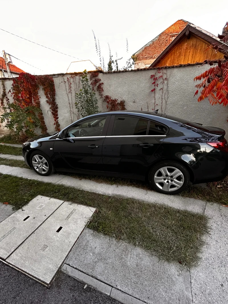 Opel Insignia Хечбек, снимка 17 - Автомобили и джипове - 47609697