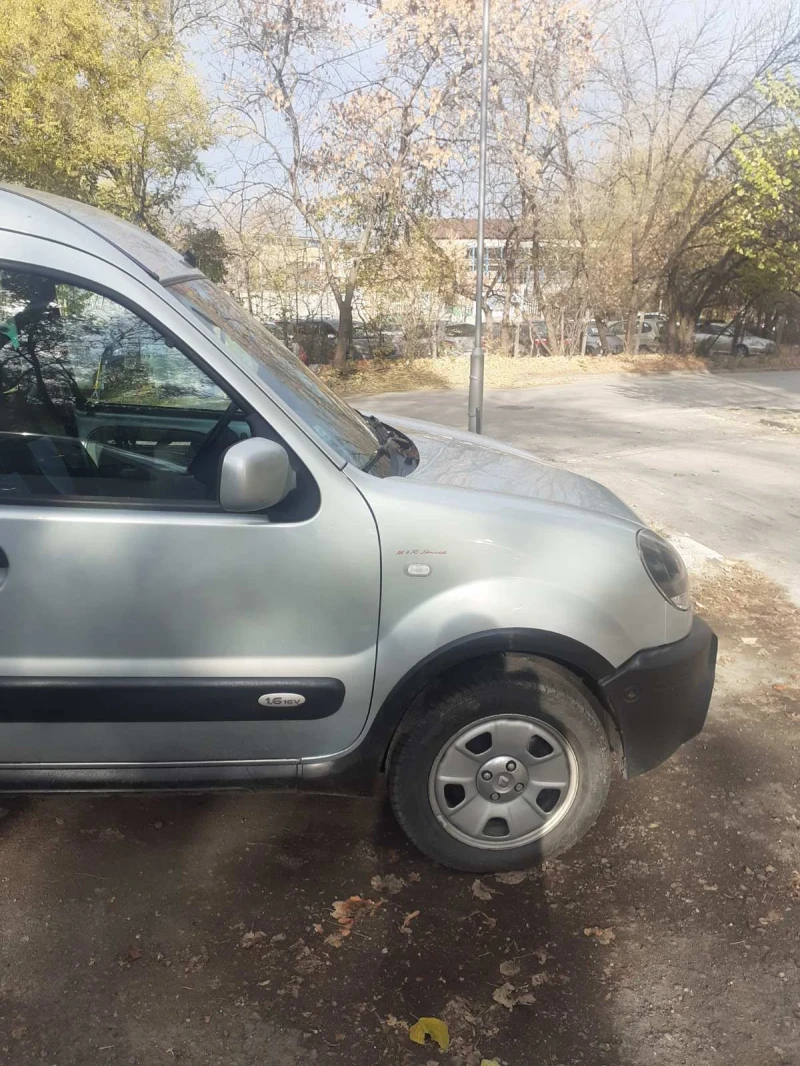 Renault Kangoo, снимка 4 - Автомобили и джипове - 48104359