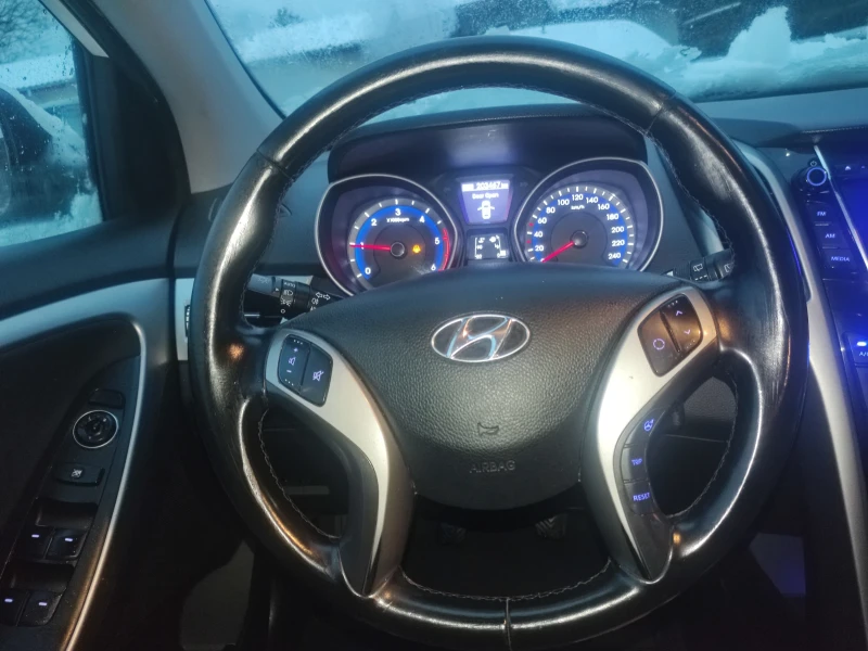 Hyundai I30 1.4crdi 90hp Euro 5, снимка 12 - Автомобили и джипове - 48464089