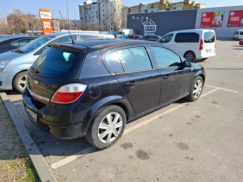 Opel Astra 1.7 CDTI, снимка 2 - Автомобили и джипове - 49038868