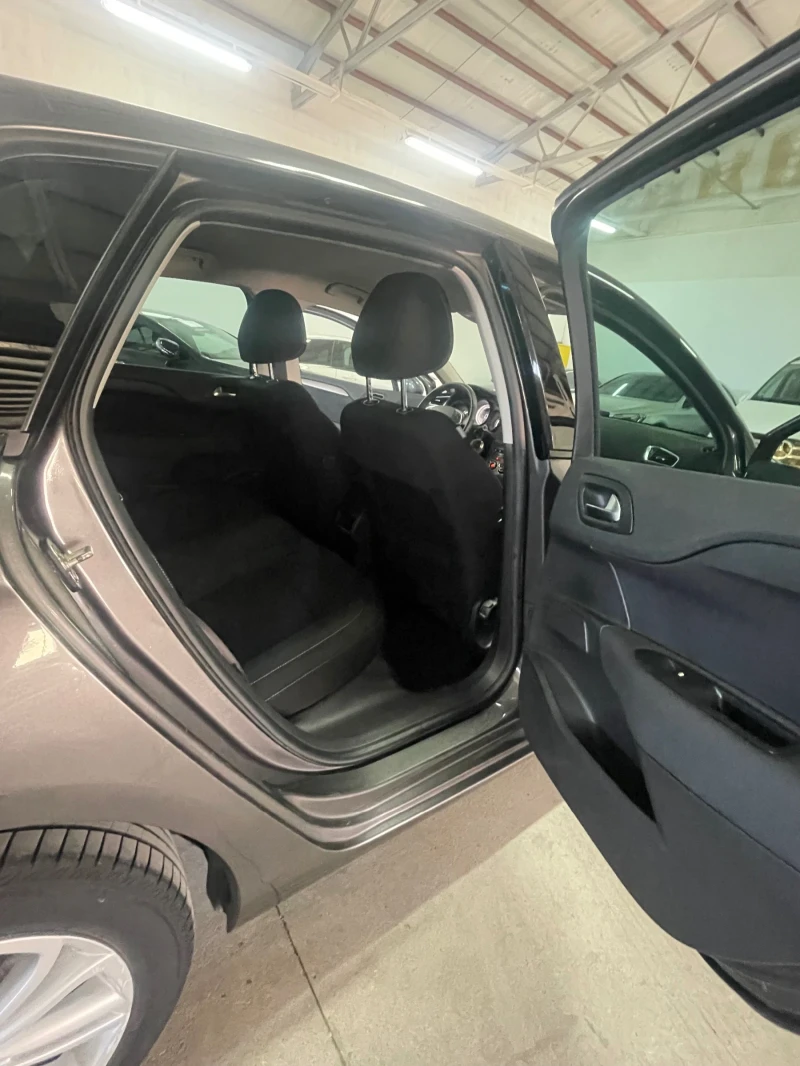 Citroen C4 1.2i/THP/110 hp/BVM5/Евро 6/Парктр/Нави/ 92хил км/, снимка 17 - Автомобили и джипове - 49393439