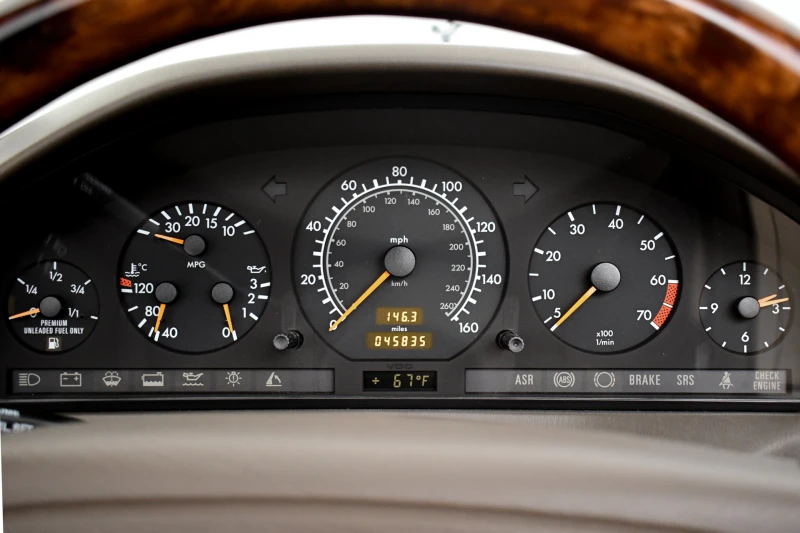 Mercedes-Benz SL 500 40th Anniversary, снимка 17 - Автомобили и джипове - 49714625