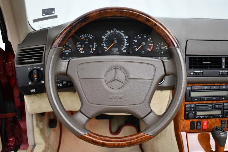 Mercedes-Benz SL 500 40th Anniversary, снимка 14 - Автомобили и джипове - 49714625