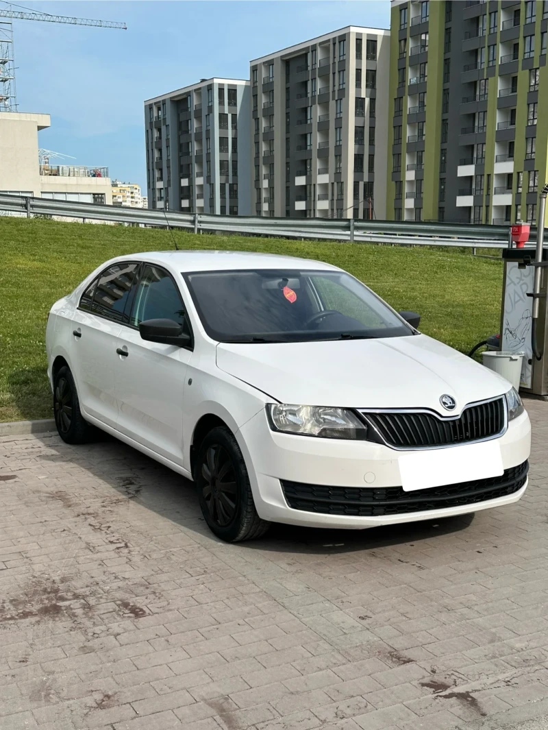 Skoda Rapid 1.2 75 hp, снимка 4 - Автомобили и джипове - 50380272