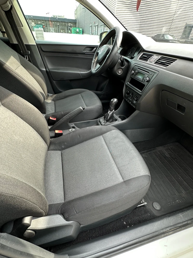Skoda Rapid 1.2 75 hp, снимка 5 - Автомобили и джипове - 50380272