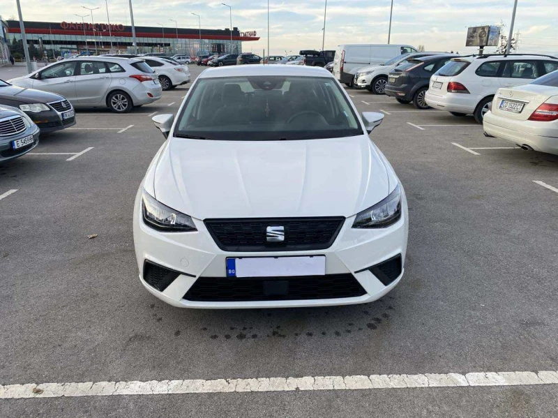 Seat Ibiza 25000 km, снимка 2 - Автомобили и джипове - 52401128
